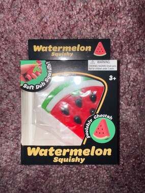 Poolehly Cheetah Watermelon Slice Squishy Toy